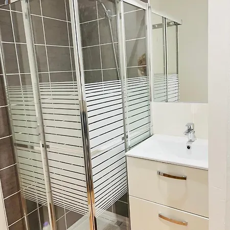 L'atypique L 2 L Clim * كاسْتْرْ